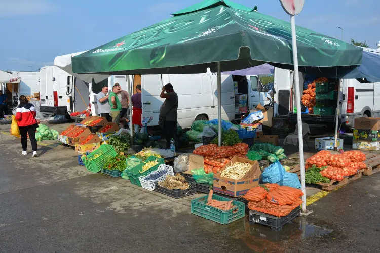 Lista prețurilor din Piața Dezmir. Se laudă cu cele mai ieftine legume din județ