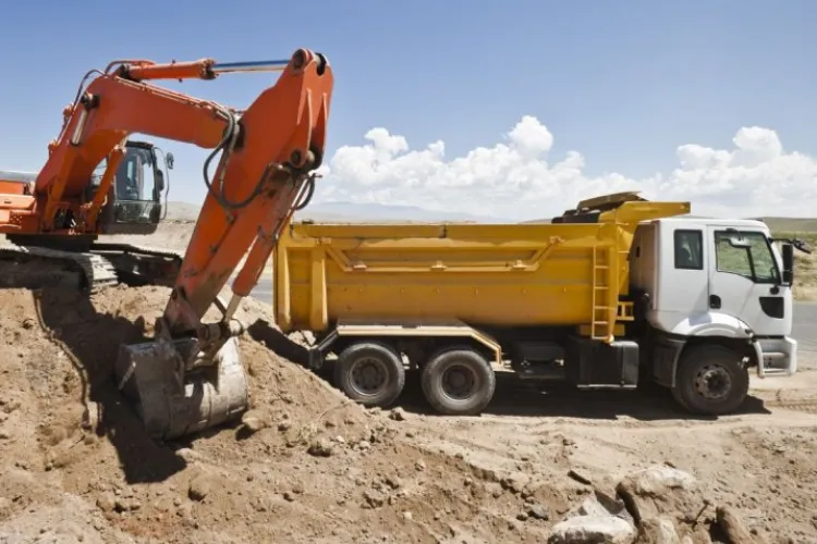 Accident mortal de muncă. Un bărbat a decedat după ce a fost lovit de o basculantă