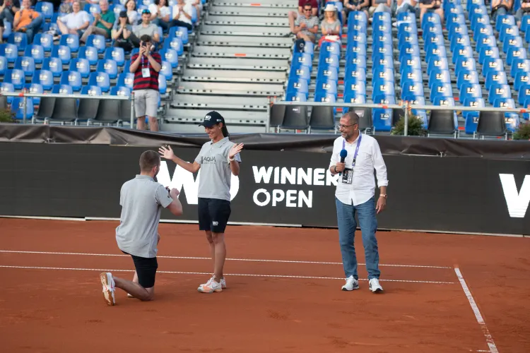Cerere în căsătorie la Winners Open, turneul WTA de la Cluj. Momentul romantic a fost imortalizat - VIDEO și FOTO   