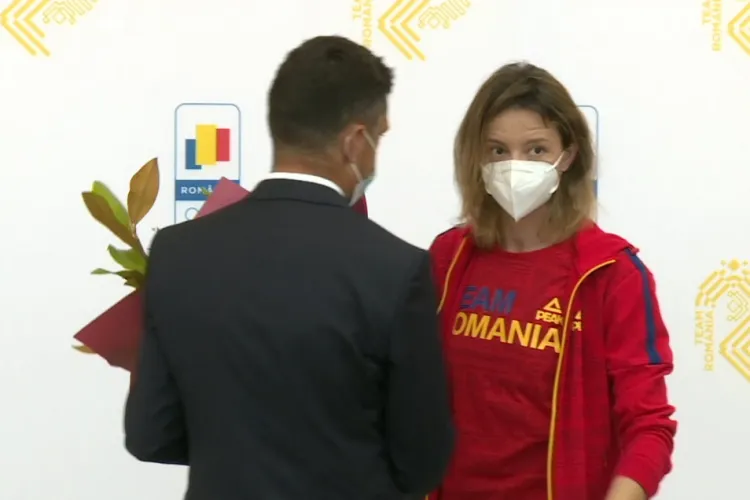 Liberal demis după ce i-a spus campioanei la scrimă, Ana-Maria Popescu: ”Să și-o bage în fund. Gest de mare țoapă. Băbăciune”