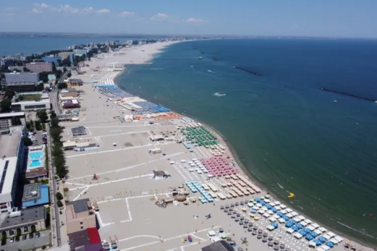 Turist din Cluj despre stațiunea Mamaia: 24 de lei ciorba de văcuța, 90 de lei șezlongul. 120 de lei e unul nou