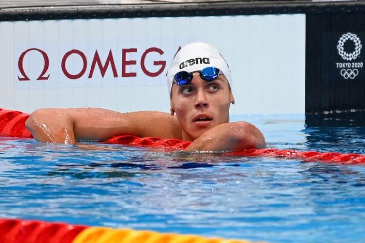 O nouă performanță spectaculoasă: la 16 ani, David Popovici s-a calificat în finala de 100 metri liber la Jocurile Olimpice