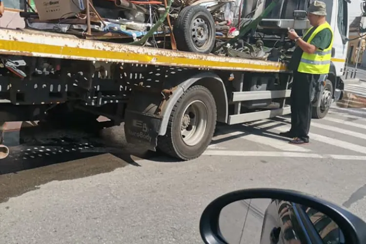 ”Hingherii” lui Bonțidean i-au ridicat căruciorul lui Neculai, clujeanul care își câștigă pâinea ONEST din adunat cartoane - FOTO