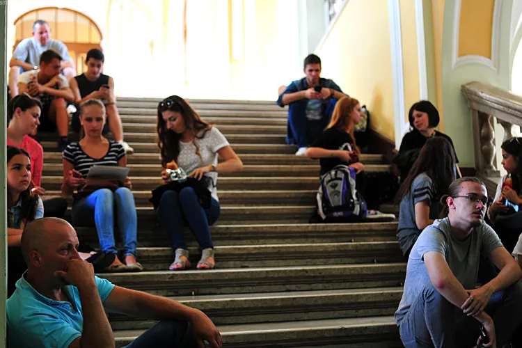 Studenții de la UBB Cluj vor fi primiți la cursuri, dacă sunt vaccinați, testați sau au trecut prin boală