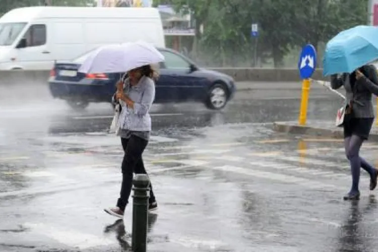 ALERTĂ Cod portocaliu de vreme severă IMEDIATĂ. Vor fi vijelii puternice și grindină în Cluj-Napoca și alte localități clujene