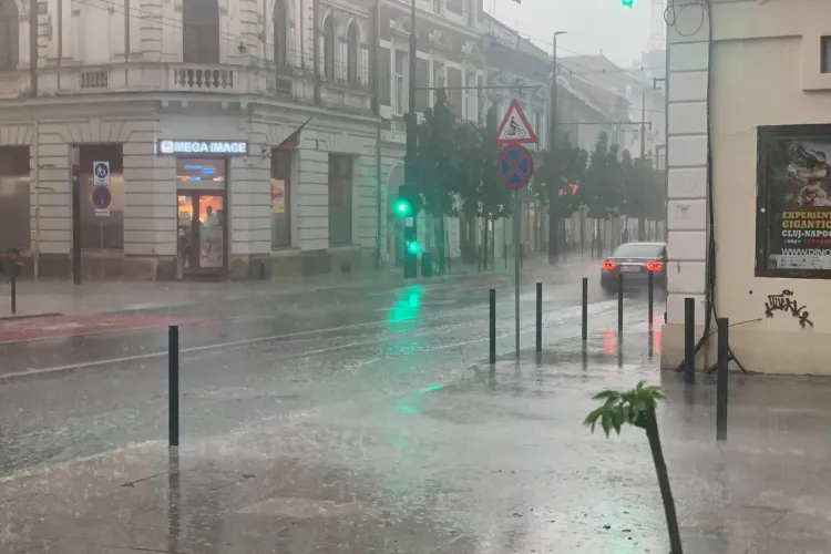 Meteo. Avertizare Cod galben de vijelii și grindină la Cluj, luni