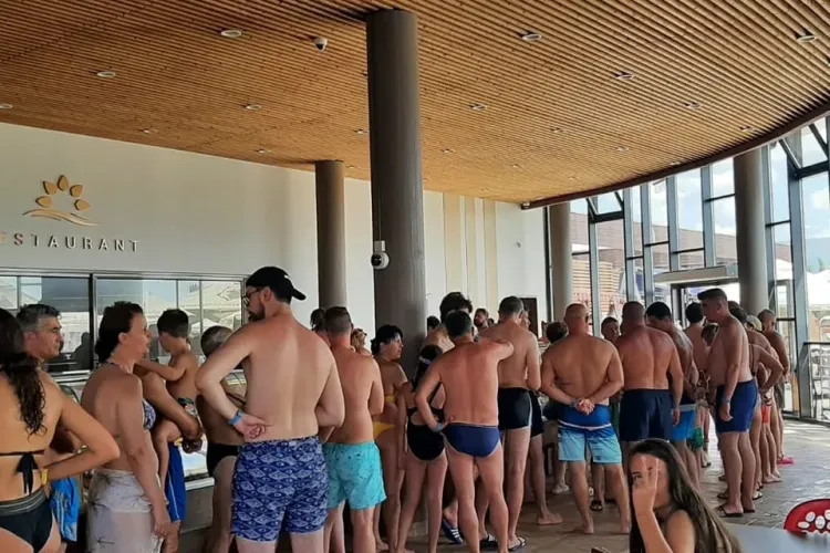 Clujeancă dezamăgită de Aquapark Nymphaea Oradea. E scump și pleci nervos 