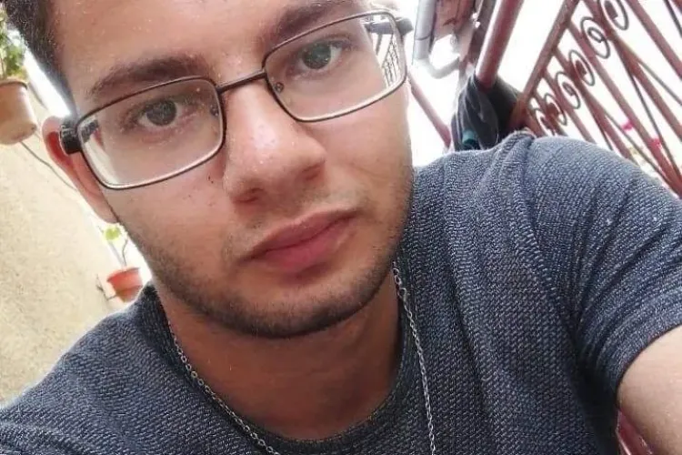 Tânăr orfan din Gherla, admis la două facultăți de la UBB Cluj, la admiterea din 2021. Jos pălăria! - FOTO