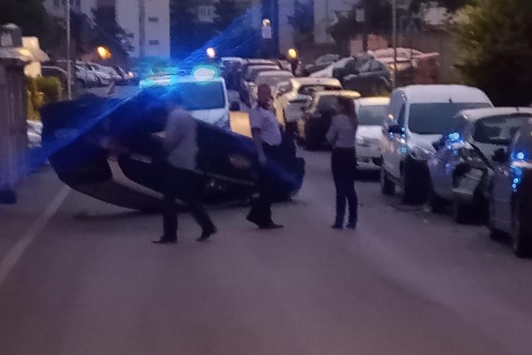 Răsturnare incredibilă pe strada Bucegi, în Mănăștur. Ce spune Poliția Cluj - FOTO