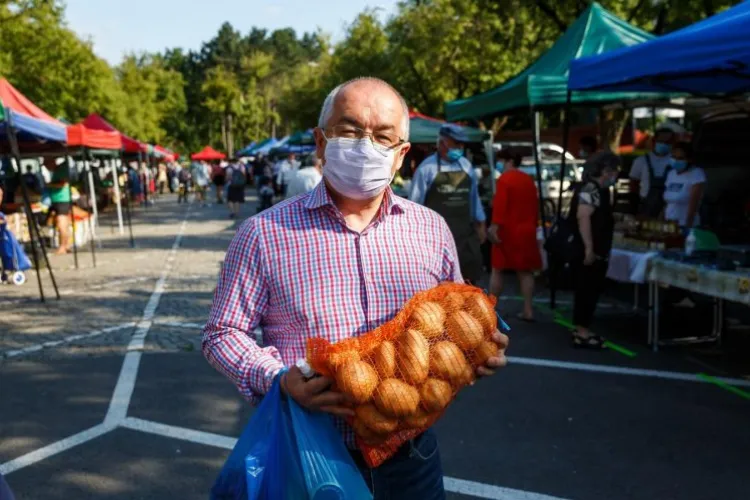 Emil Boc vrea să îi aducă la Cluj pe românii plecați la muncă în străinătate. El crede că orașul pus la punct este cheia