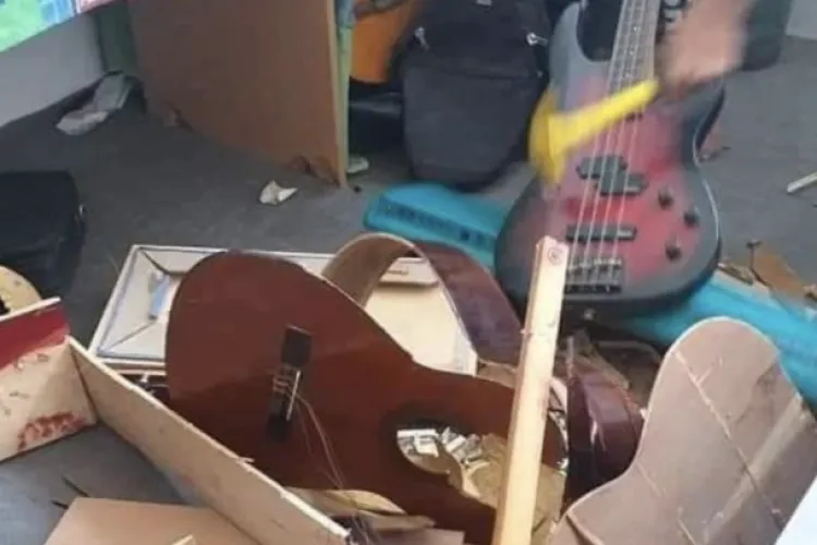 Talibanii interzic muzica: ”Sperăm să îi convingem pe oameni, nu să îi pedepsim”   