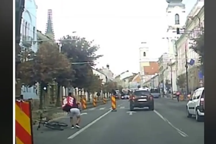 TikTok Cluj: Tânăr lovit în cap de cupa unui excavator pe 21 Decembrie 1989 - VIDEO