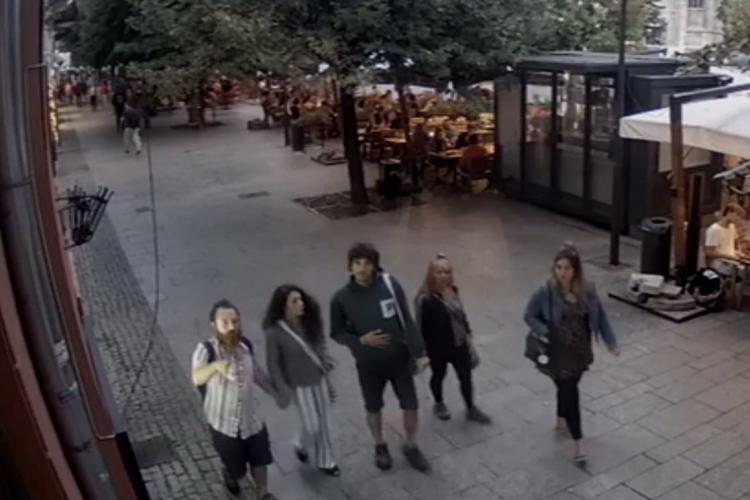 Un grup de spanioli a fugit de la un local din Cluj-Napoca fără să achite nota - FOTO   