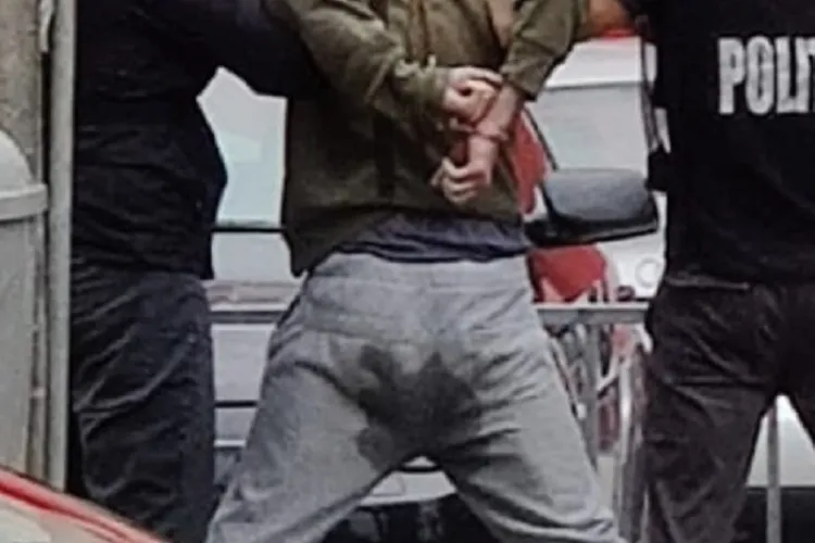 Cine e bărbatul reținut de mascați la Profi în Grigorescu, care s-a scăpat pe el de frică