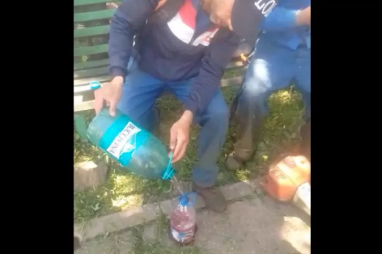 Nepalez învățat de un român să fure benzină - VIDEO