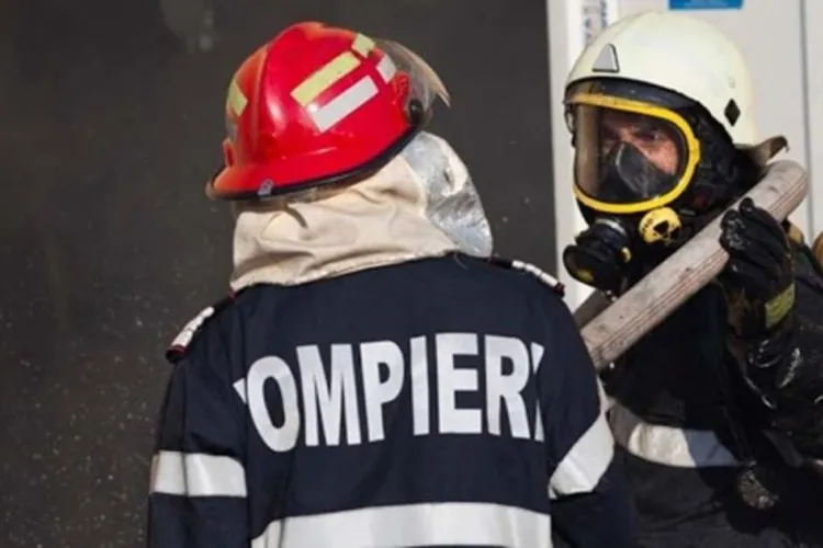 O tânără şi-a dat foc de faţă cu mama sa, la două zile după ce iubitul ei a făcut acelaşi lucru, în Bistriţa-Năsăud