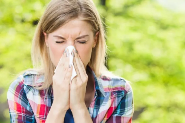 Simptomele variantei Delta, diferite de cele pe care le știam pentru COVID-19. Care sunt semnalele de alarmă