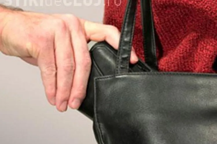 Cluj: Un bărbat a fost reținut după ce a jefuit o femeie