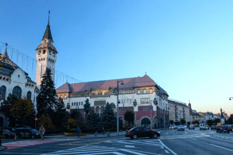 Bătrân de 80 de ani, tâlhărit în plină stradă, în Târgu Mureș. Un tânăr i-a smuls din mână o sacoșă cu bani