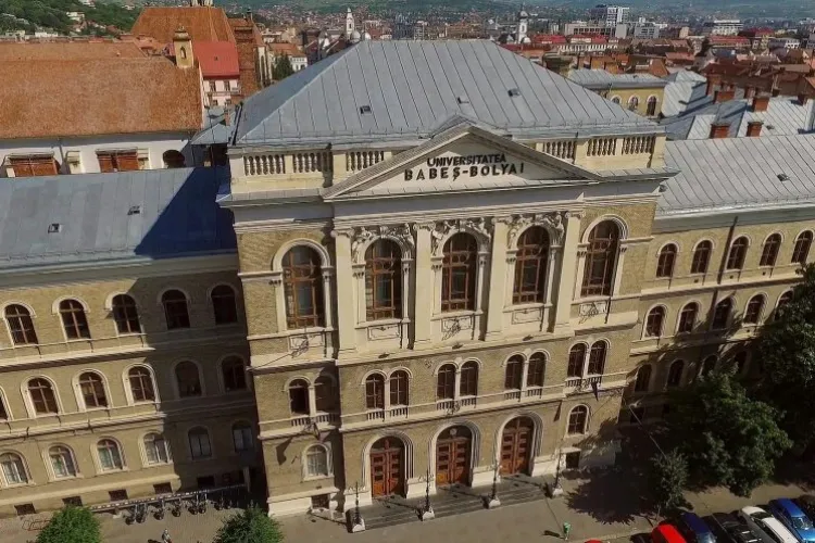 Cum începe anul universitar în Cluj?  Studenții vor merge fizic la cursuri sau online