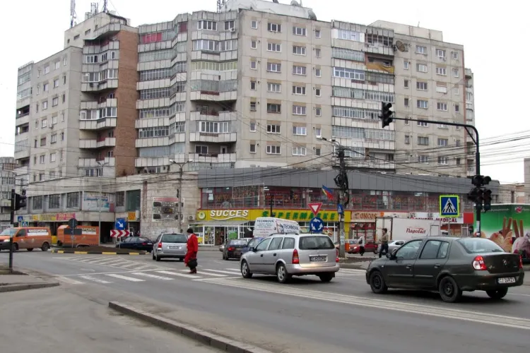 Accident rutier în Turda. O femeie a fost transportată la spital