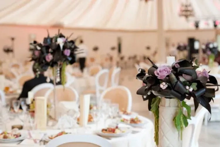 Se pregătesc noi restricții? Accesul în spațiile publice s-ar putea face doar cu certificatul de vaccinare