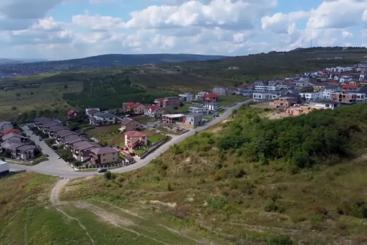 Imagini din dronă cu Parcul ”Pădurea Clujenilor”, din capătul Bulevardului Muncii. Nu prea sunt parcări - VIDEO
