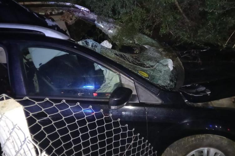 Cluj: Începătoare de 19 ani a produs un accident grav între localitățile Nireș și Mănăstirea - FOTO