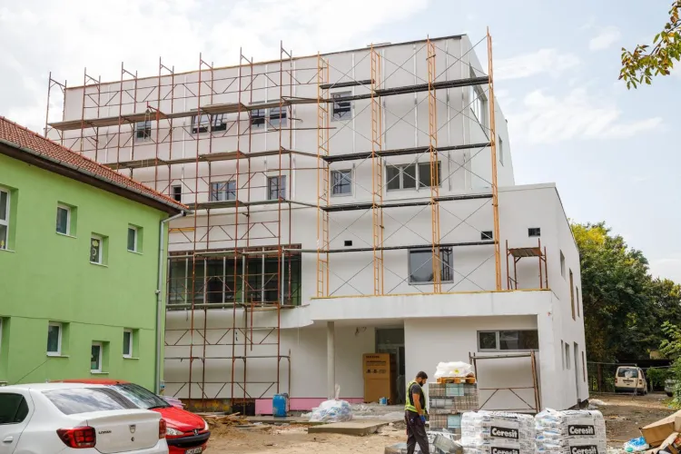 O nouă creșă cu 90 de locuri va fi finalizată în curând, anunță Boc: „La începutul lunii decembrie va fi emis ordinul” - FOTO