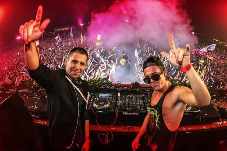 Dimitri Vegas & Like Mike anunță că NU vor păși pe scena UNTOLD 2021: „Sperăm să ne vedem cât mai curând”