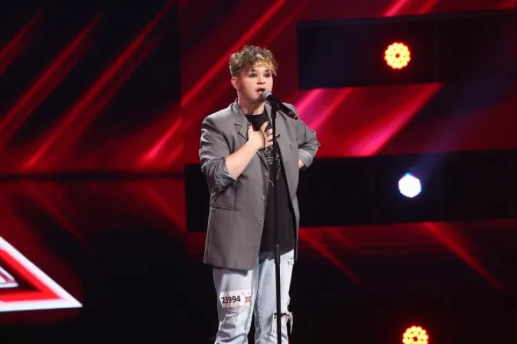 Cine este Ionuț Hanțig, clujeanul care a apărut machiat pe scena X Factor România și a impresionat jurații: „Îmi place să fiu altceva”