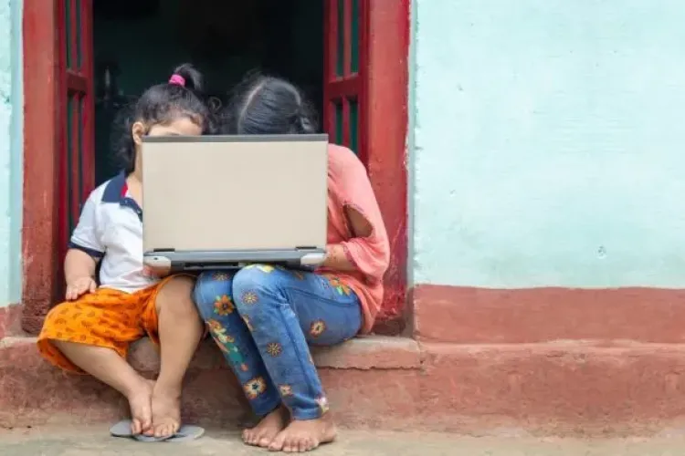 Cîmpeanu anunță că mai sunt elevi care nu se pot conecta pentru școala online, la un an și jumătate de la începutul pandemiei