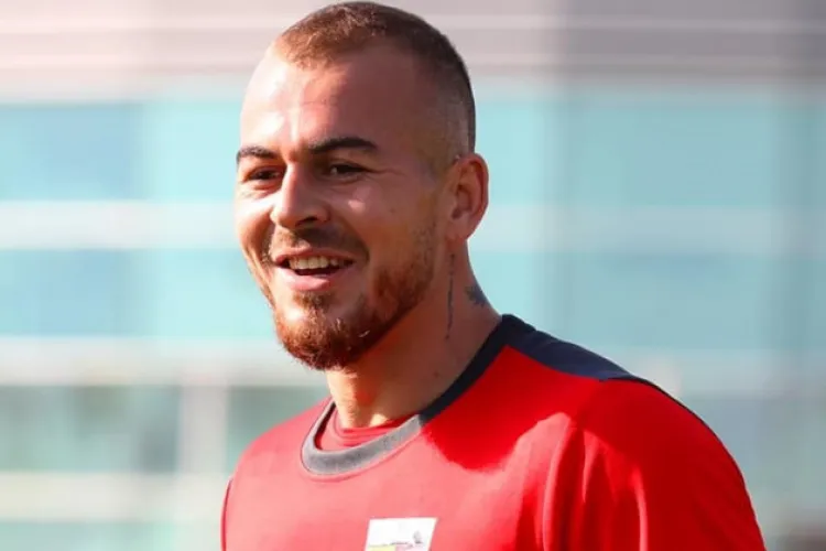  Denis Alibec a mers „glonț” la Dan Petrescu după meciul cu Gaz Metan: „Era frustrat. Sper să înțeleagă mentalitatea noastră” 