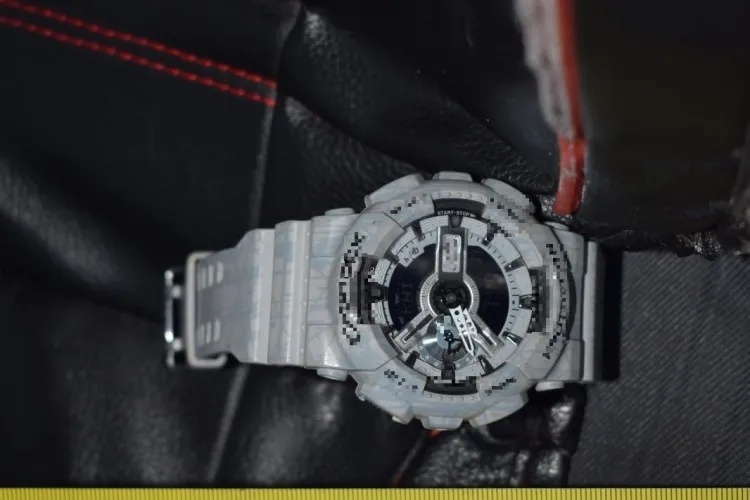 Cluj: Trei bărbați au fost reținuți după ce au jefuit și agresat doi tineri - VIDEO