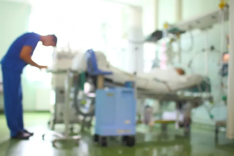 Niciun pat liber la ATI în România, pentru bolnavii de COVID-19. Prefectul Clujului: „Vom suplimenta la nevoie”