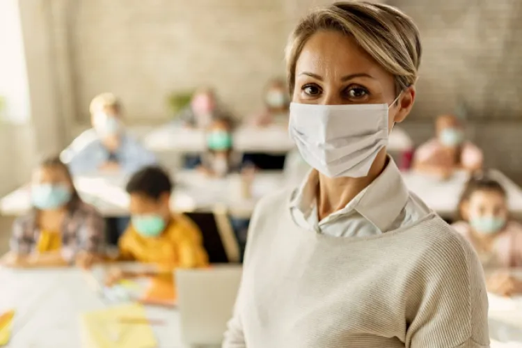 Doar în 12 unități de învățământ din Cluj s-au vaccinat TOATE cadrele didactice. Procentajul vaccinării din fiecare unitate de învățământ din Cluj