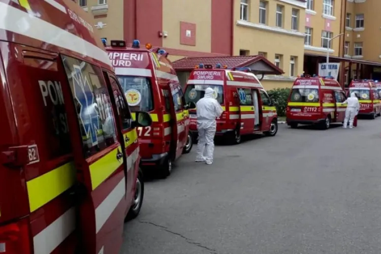 Noapte de FOC la Boli Infecţioase. Ambulanţele au stat la coadă în curte cu 99% dintre pacienți, nevaccinați