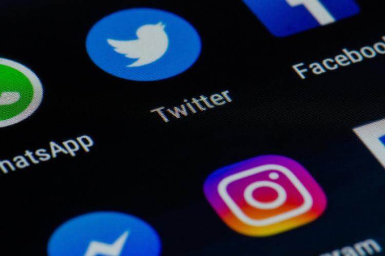 De ce au căzut Whatsapp, Facebook şi Instagram