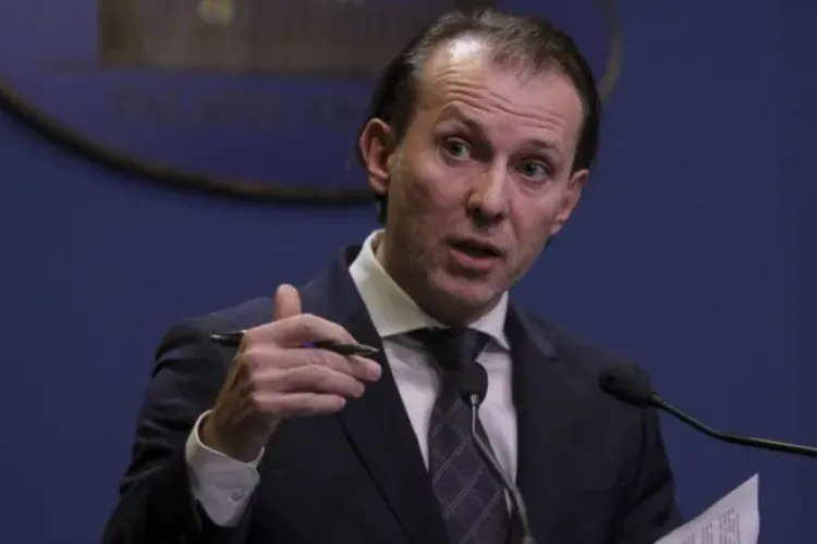 Florin Cîțu: Vaccinarea obligatorie este ultima variantă pentru România. Dar cum? Trebuie să dăm afară 30% din medici