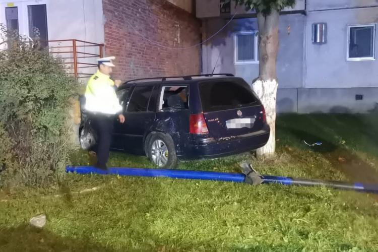 Accident GRAV în Turda, pe Calea Victoriei, cu trei răniți - FOTO