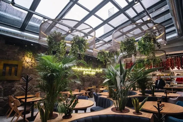 Ce se întâmplă cu angajaţii restaurantelor care nu sunt vaccinaţi