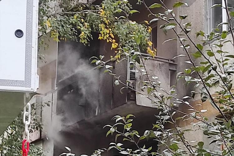 Incendiu la un apartament pe strada Fabricii de Zahăr - FOTO