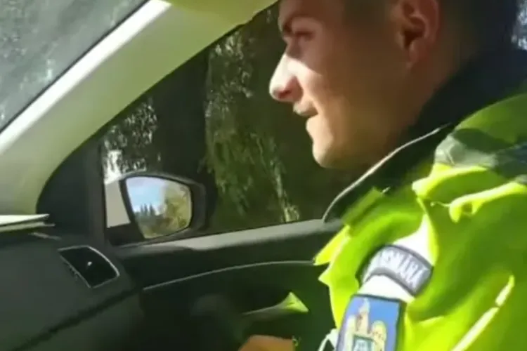 Polițiștii jignesc o femeie: ”Eşti prea mare, nu mai vede radarul de tine” - VIDEO