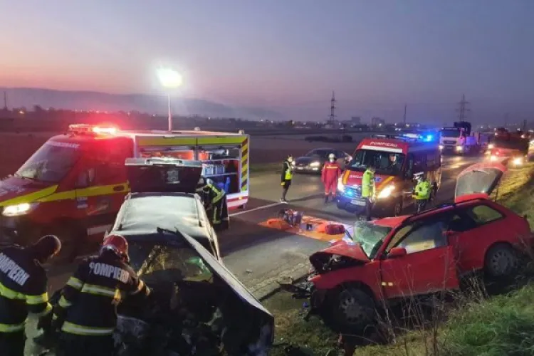 Accident grav pe DN1, în județul Alba. O persoană a murit și alte două sunt rănite