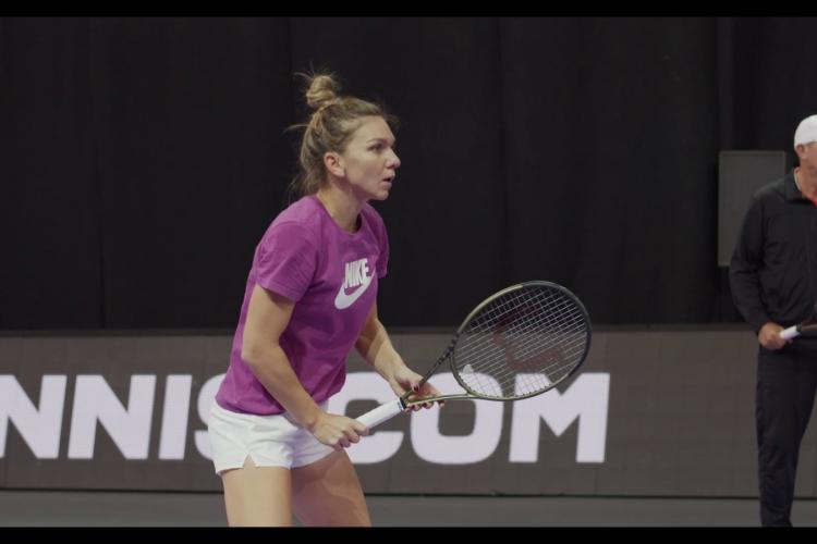 Spectatori-surpriză pentru Simona Halep. Cine a urmărit-o din tribune la meciul din primul tur