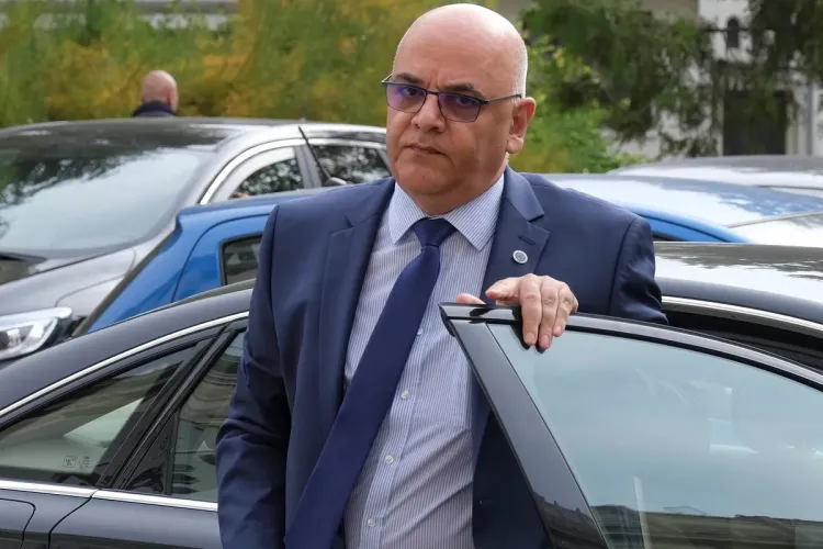 Propunerea lui Cîțu, privind acces cu certificat verde la toate activitățile economice, respinsă de Arafat