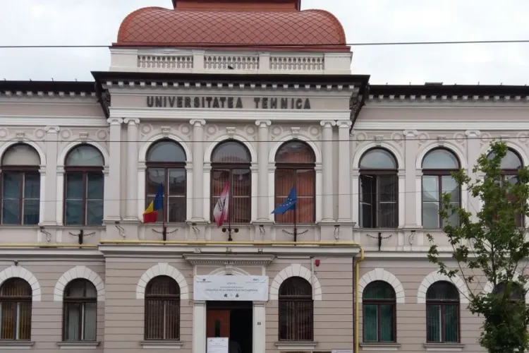 În lipsa informării, teoriile conspirației pun stăpânire pe studenții de la Universitatea Tehnică Cluj-Napoca 