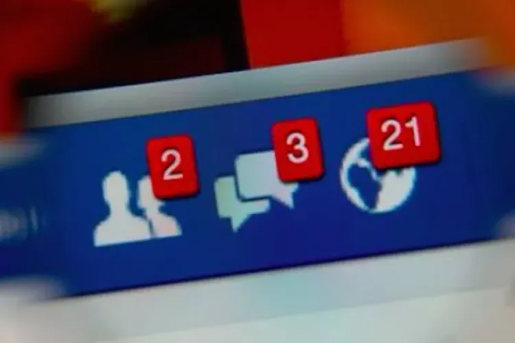 Român obligat de instanță să îi ceară scuze soției pe Facebook și WhatsApp 