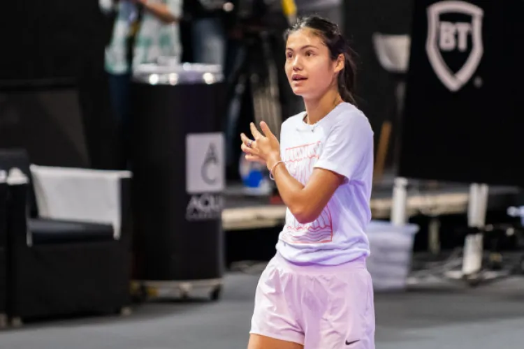 Englezii sunt uimiți de primirea de care a avut parte Emma Răducanu la Cluj. Ce scrie presa britanică