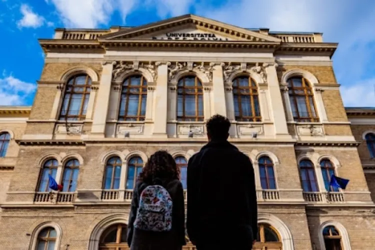 Burse pentru studenţii la distanţă ai Universității Babeș-Bolyai din Cluj-Napoca